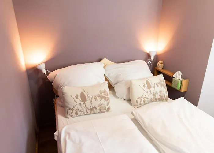 Altstadt Apartment Am Dom Wetzlar, 1 Zi, Kueche, Bad Mit Parkplatz Am Grundstueck