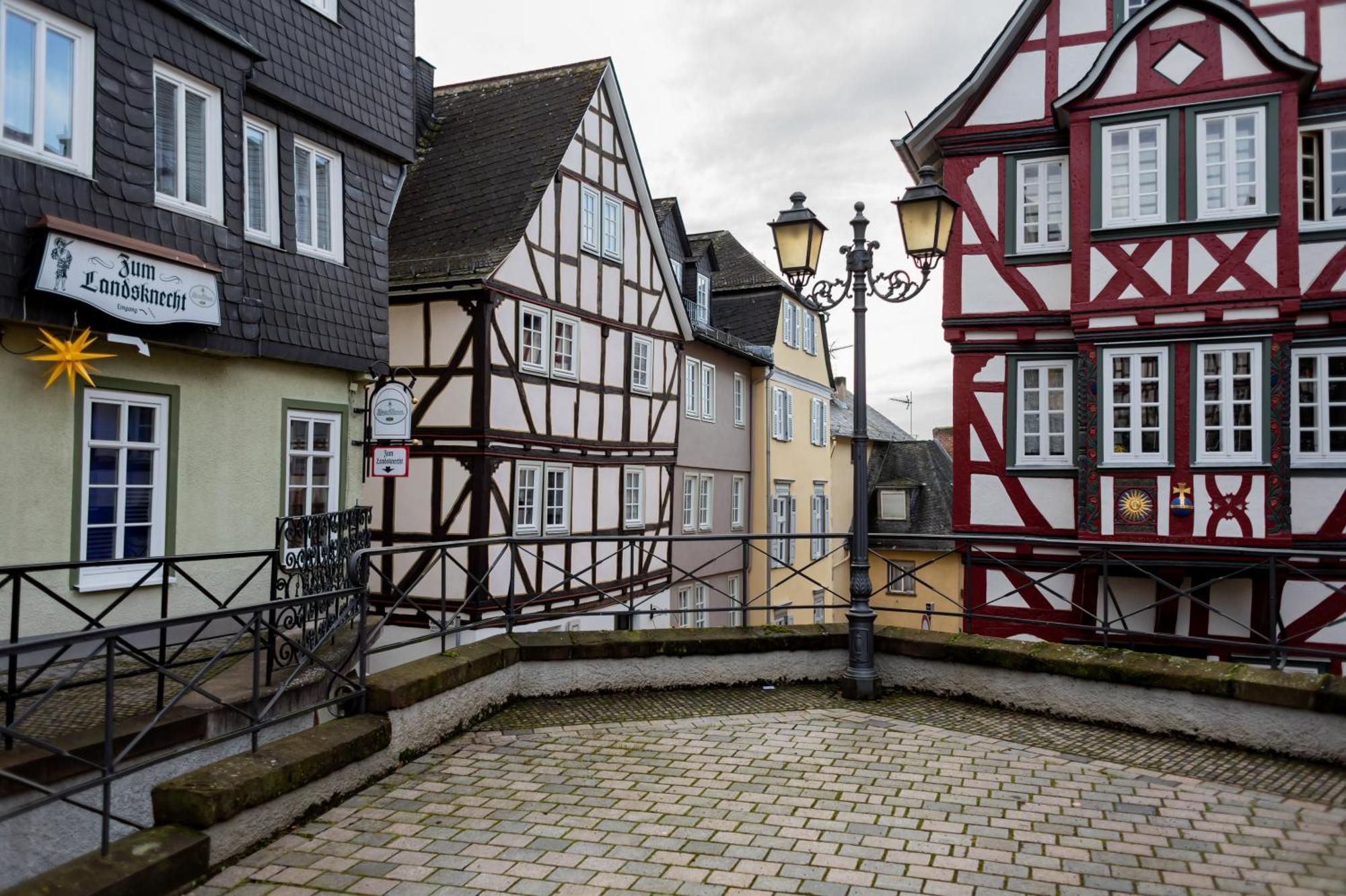 Altstadt Am Dom Wetzlar, 1 Zi, Kueche, Bad Mit Parkplatz Am Grundstueck *